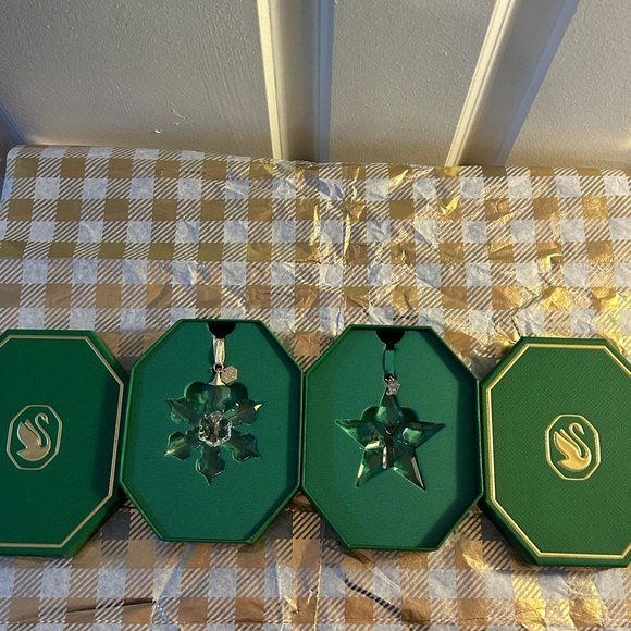 Swarovski Annual Limited Edition Ornaments 2022/ 2023 - Picture 2 of 9